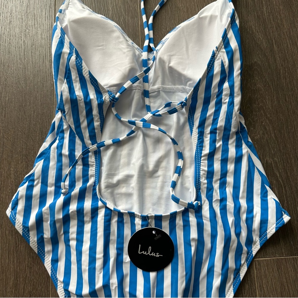 NWT Lulu's Cassielle Blue Striped Lace-Up One Piece Swimsuit - Picture 5 of 8